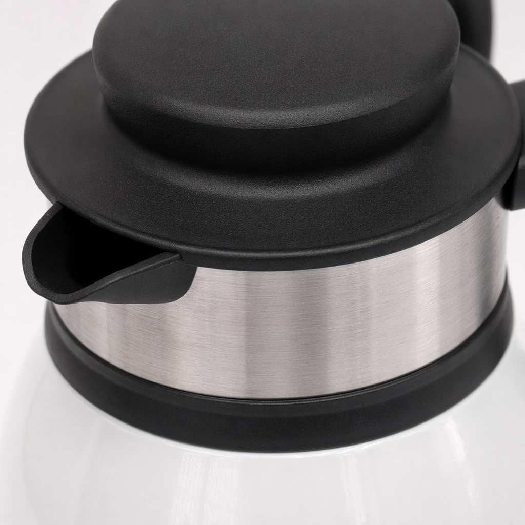 White insulated kettle, large-capacity 304 stainless steel vacuum insulated kettle for household use Application Scenario