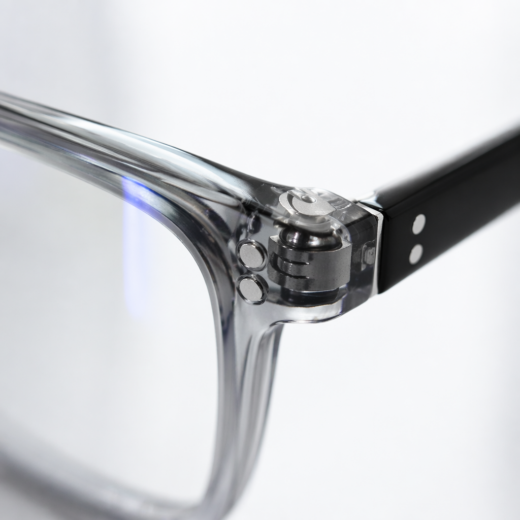 Transparent frame glasses, lightweight titanium alloy frame, unisex optical glasses for myopia Application Scenario