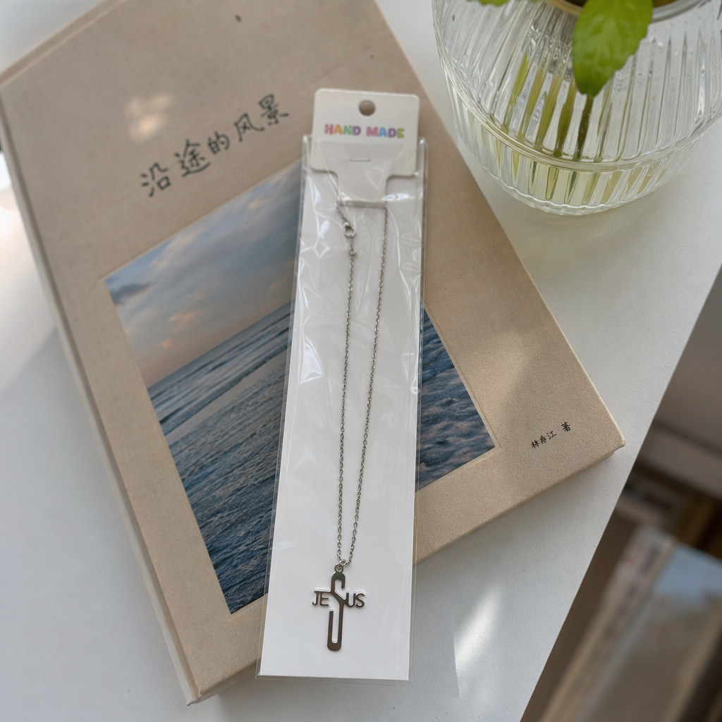 Серебряная цепочка с крестом из 100 самых модных кулонов details Picture