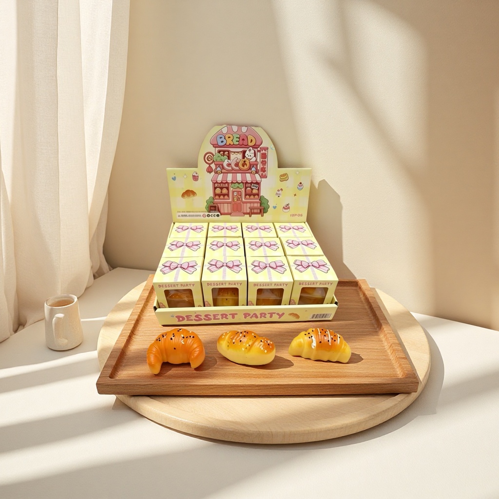 Yellow bakery display box, dessert shop baking display storage box, stackable, dust-proof and transparent