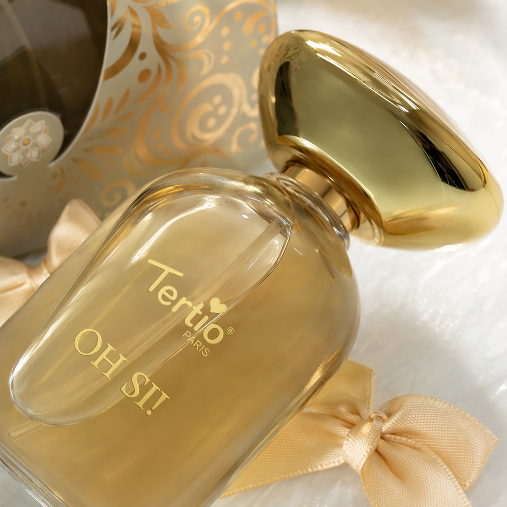 Gold cap transparent glass bottle perfume for women, 50ml Application Scenario