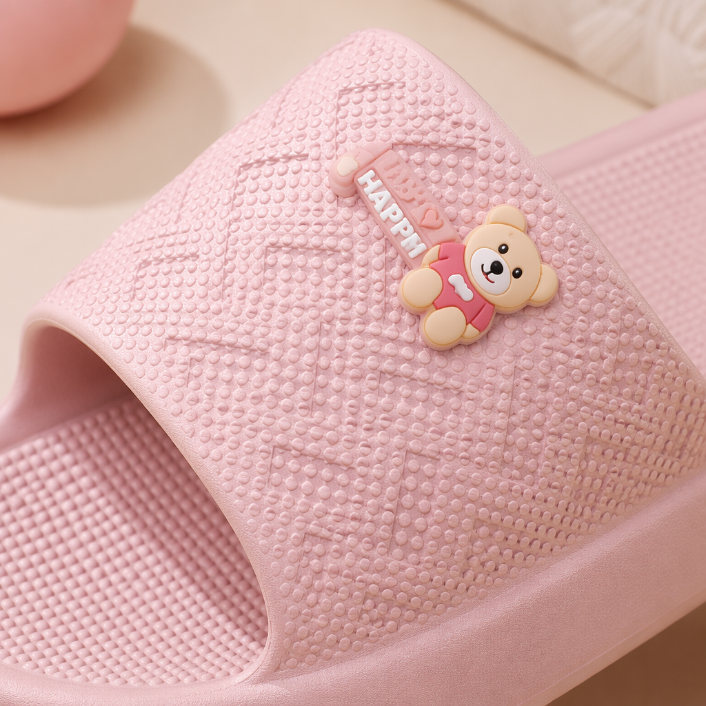 Black and pink cartoon slippers for women, summer home, anti-slip soft soled couple style Application Scenario