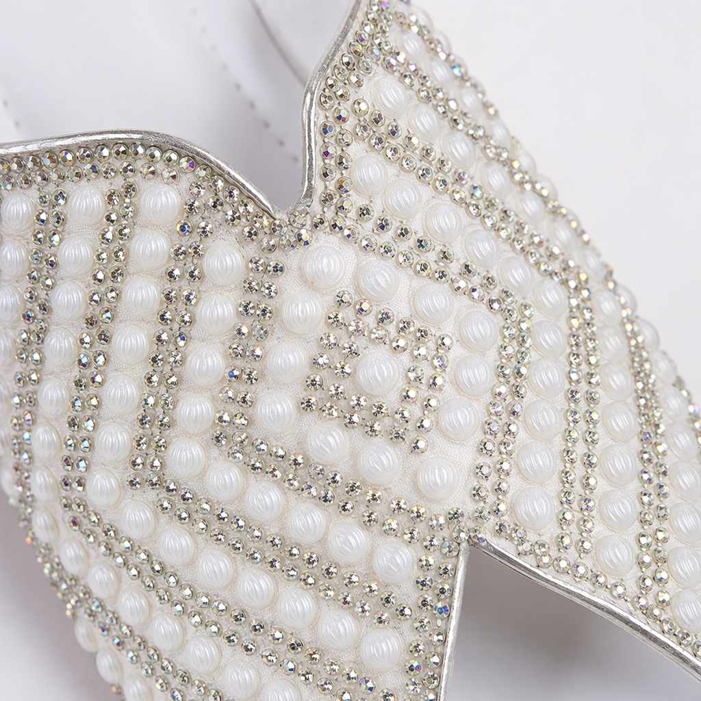 White diamond-encrusted pearl decorated mules for women's summer breathable single shoes Application Scenario
