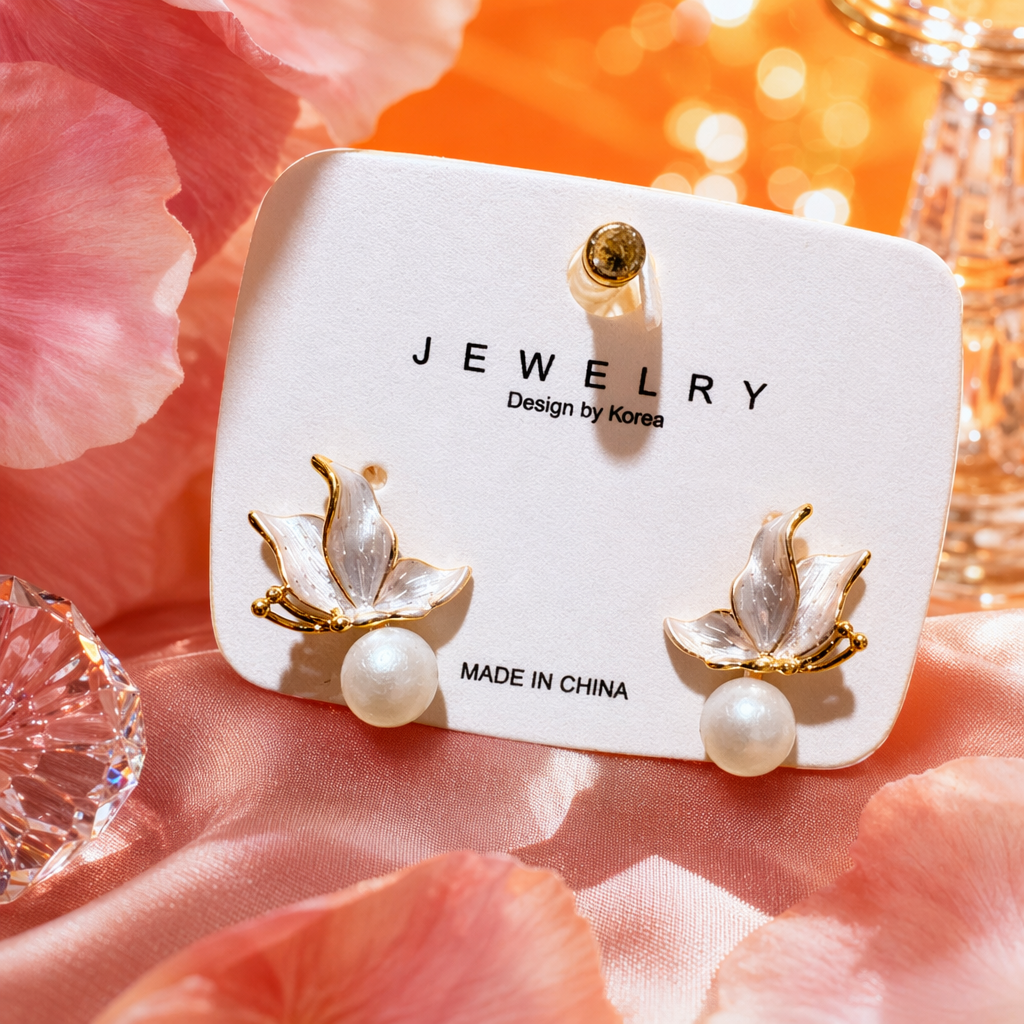 White butterfly pearl stud card earrings Specification image