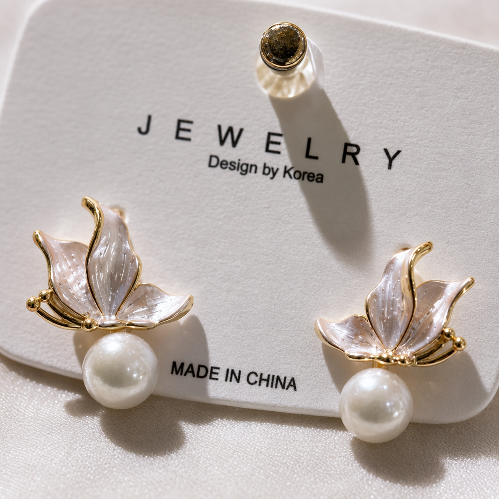White butterfly pearl stud card earrings Application Scenario