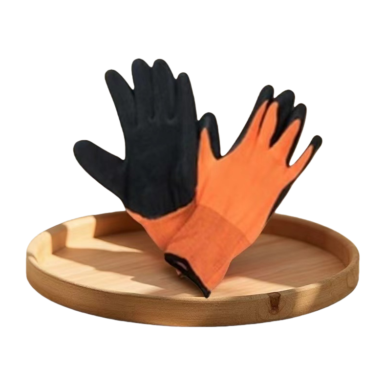 القفازات الرياضية ذات اللون البرتقالي والأسود والقفازات ذات اللون المزدوج Item Picture