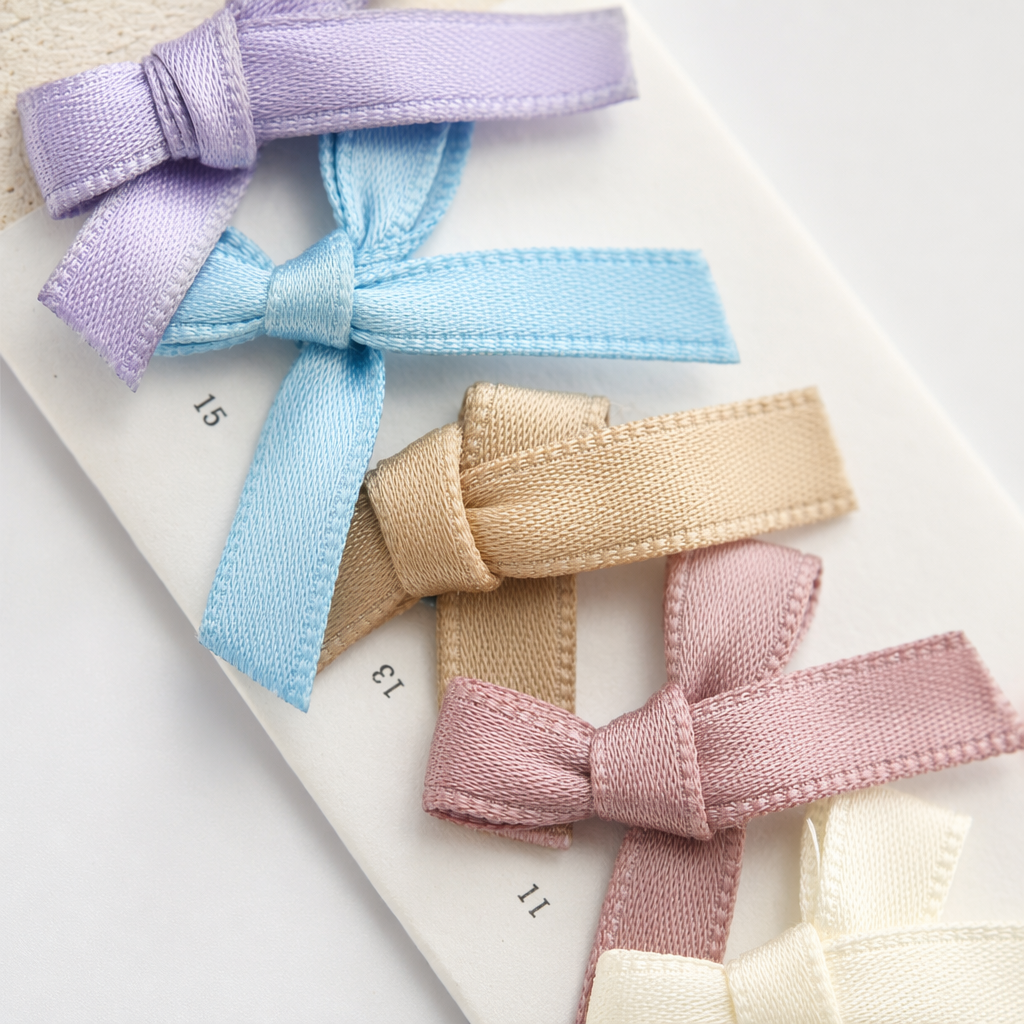 Colorful ribbon bow sample roll, available in multiple colors and gift box packaging Application Scenario