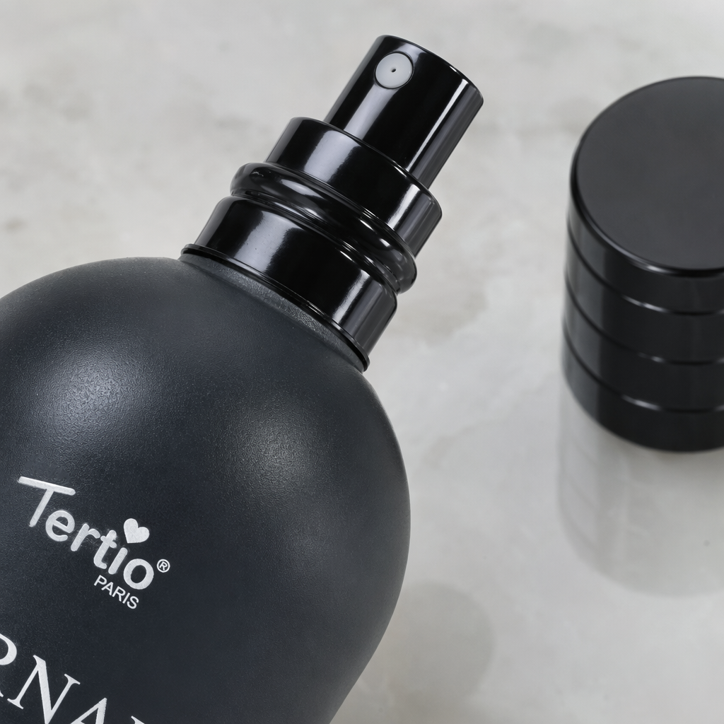 ETERNAL WATER SPORTS Men's Eau de Toilette Black perfume bottle and packaging box Application Scenario