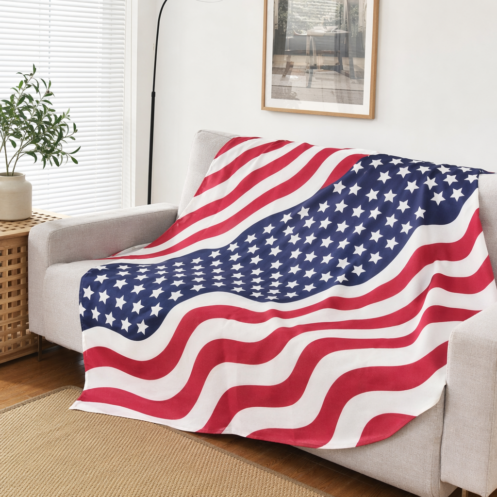 Wavy pattern, a small square scarf of the American flag details Picture