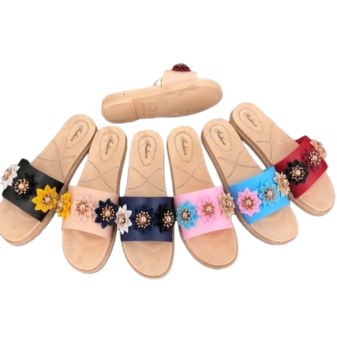 أزهار ملونة مع أحذية ناعمة للسيدات في الصيف Item Picture
