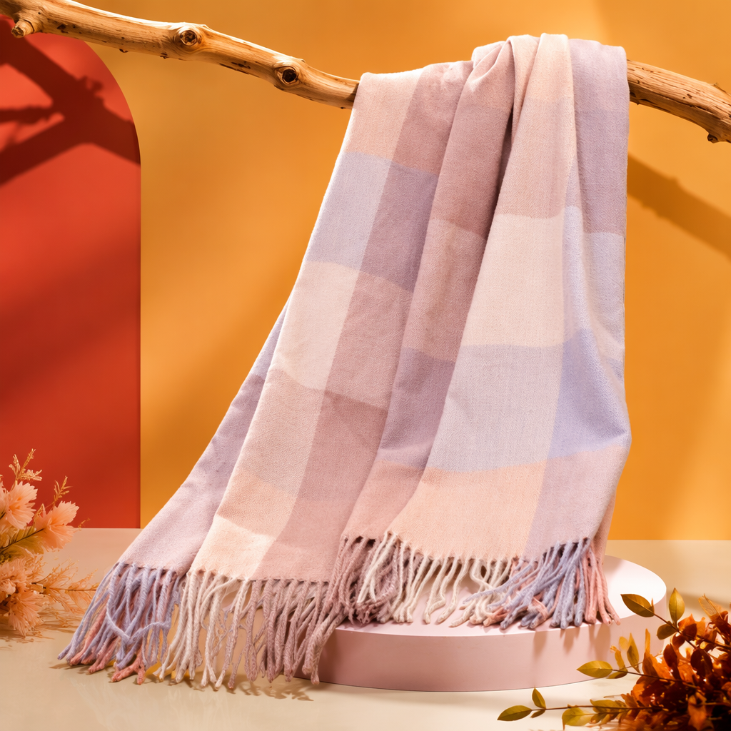 This pink and purple checkered scarf is warm for autumn and winter. It is made of thick pure cotton and is fashionable and versatile Specification image
