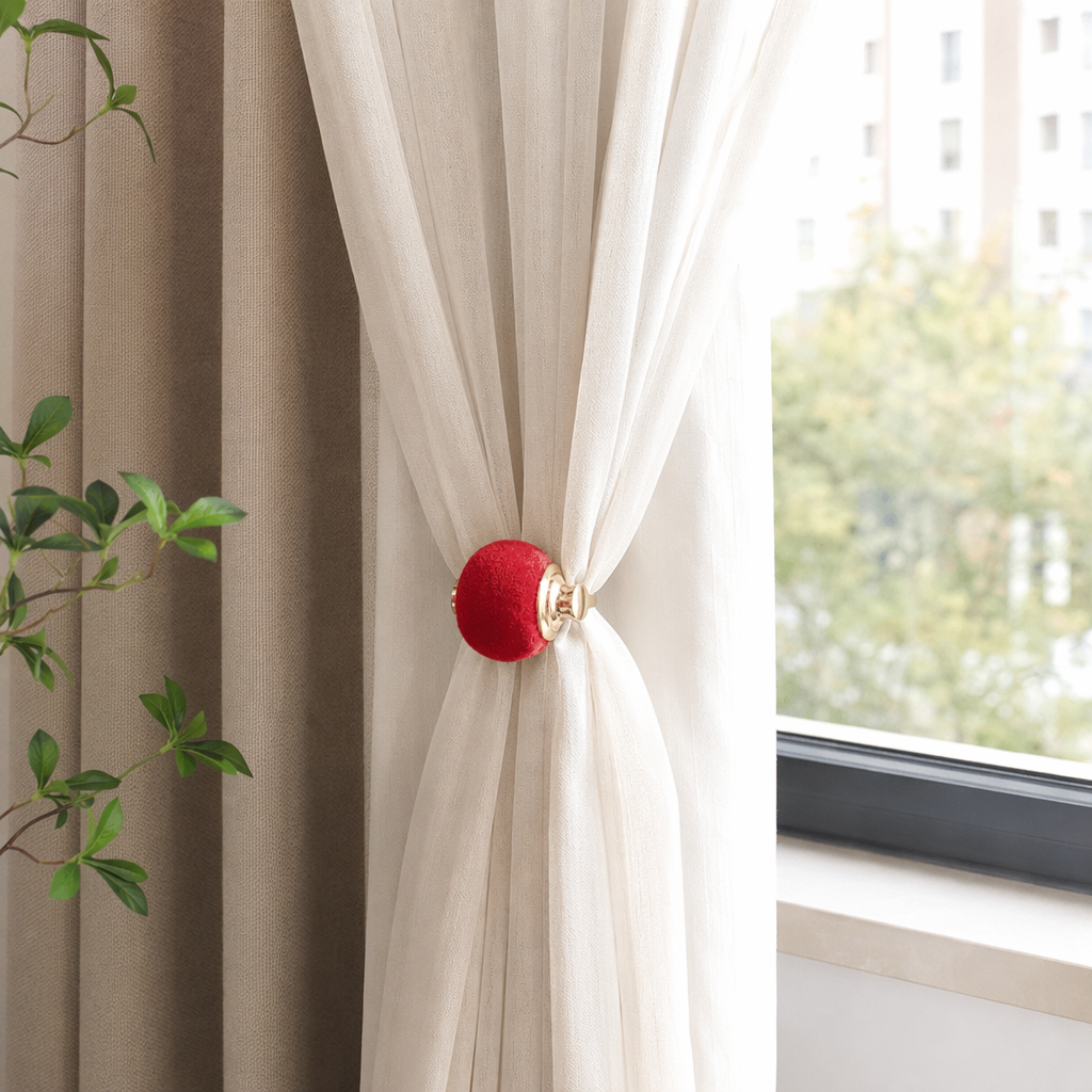Red velvet lanterns, Chinese-style retro decorative hanging lamps, for the living room and bedroom, are festive and joyous details Picture