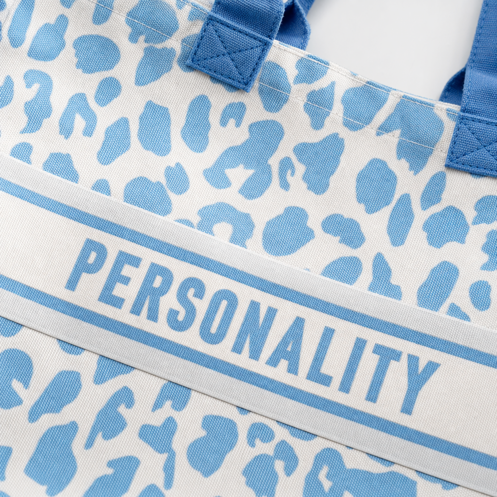 Bolso azul leopardo canvas tote con estampado de letras de personalidad con asa azul Application Scenario