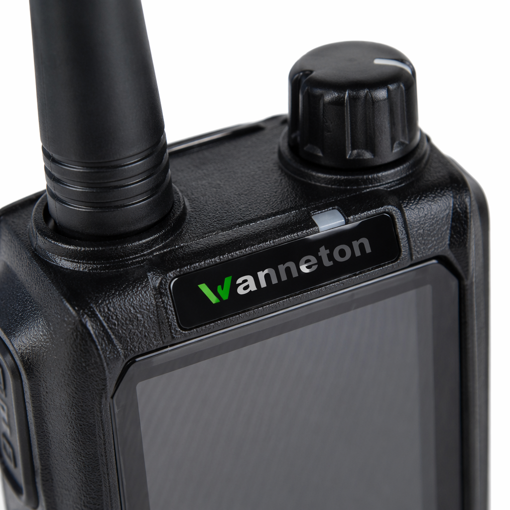 The black walkie-talkie with a metal body has a strong signal and can be used for long-distance communication both indoors and outdoors Application Scenario