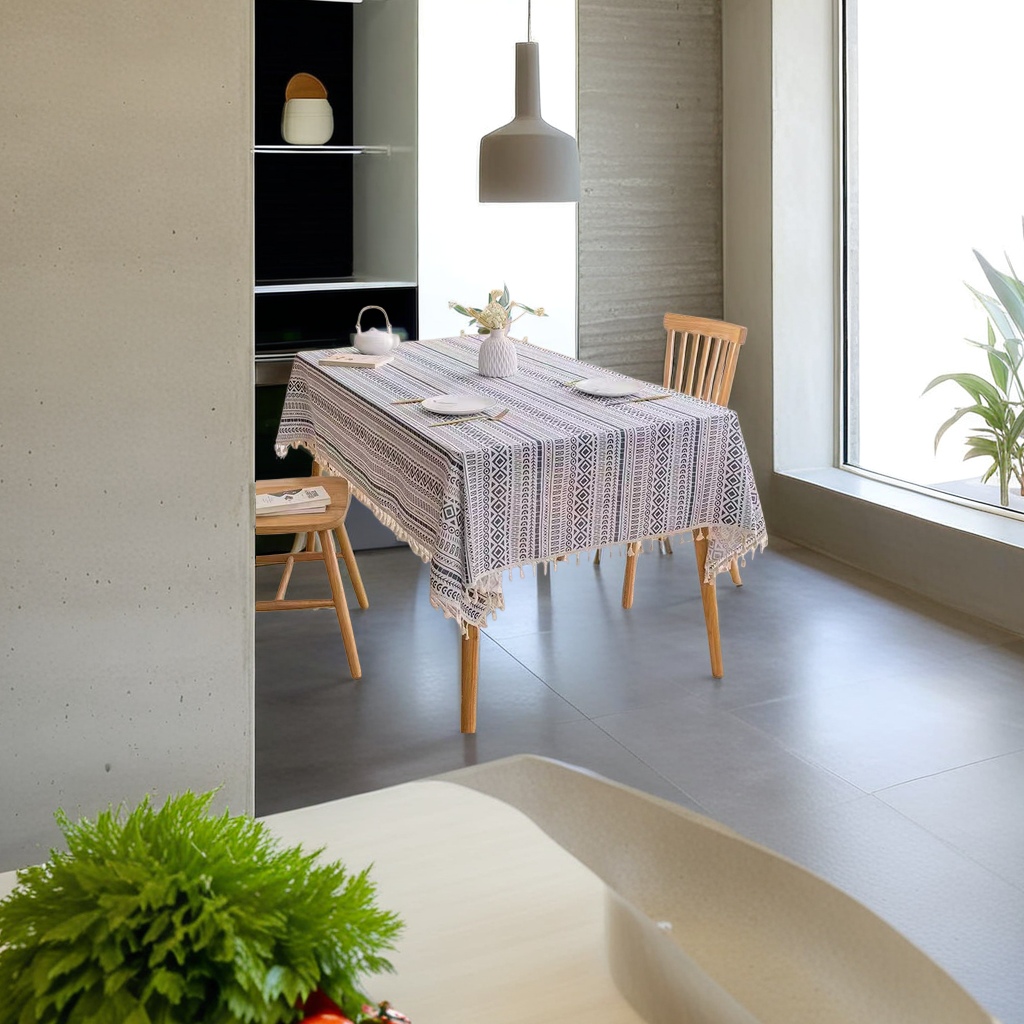 Thick cotton and linen tablecloth with blue and white geometric patterns, 140x220cm details Picture