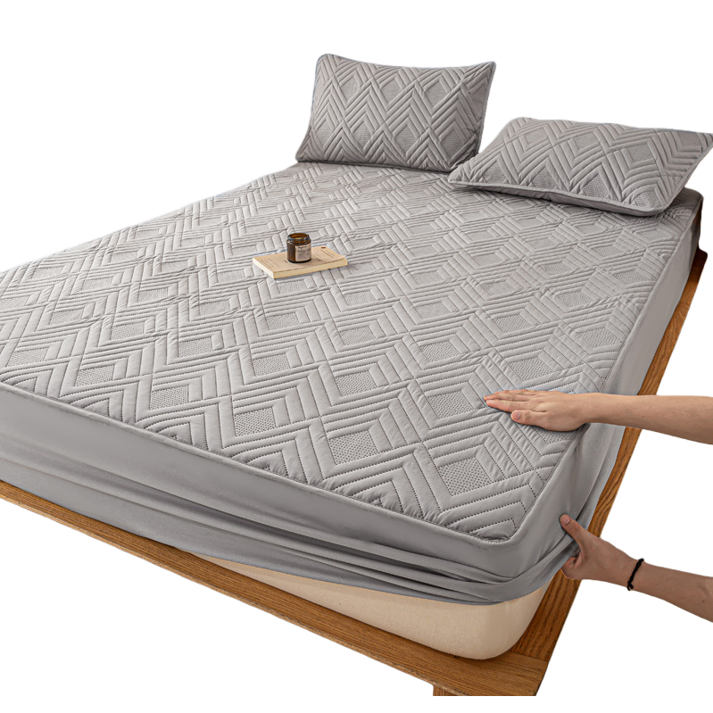 The grey geometric pattern mattress protective pad is anti-slip, waterproof, breathable and machine washable Item Picture