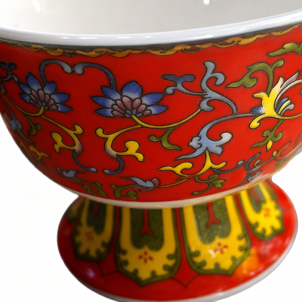 Red patterned ceramic cup, simple household tea cup, coffee cup and tableware set Application Scenario