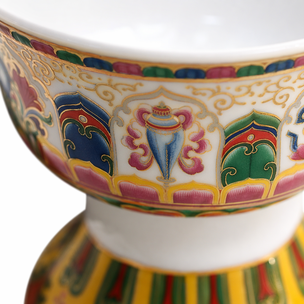 Colorful patterned highball glass, fashionable glass wine glass, household banquet water cup 300ml Application Scenario