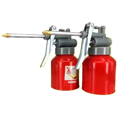 The red metal high-pressure oil can is a manual portable oiling tool with a pressure-resistant and leak-proof design Item Picture