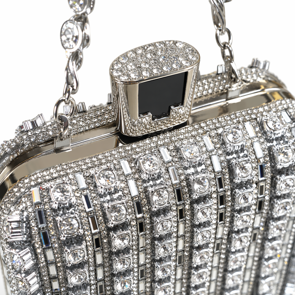 A silver diamond-encrusted handbag for women, a fashionable and versatile commuter light luxury small square bag Application Scenario