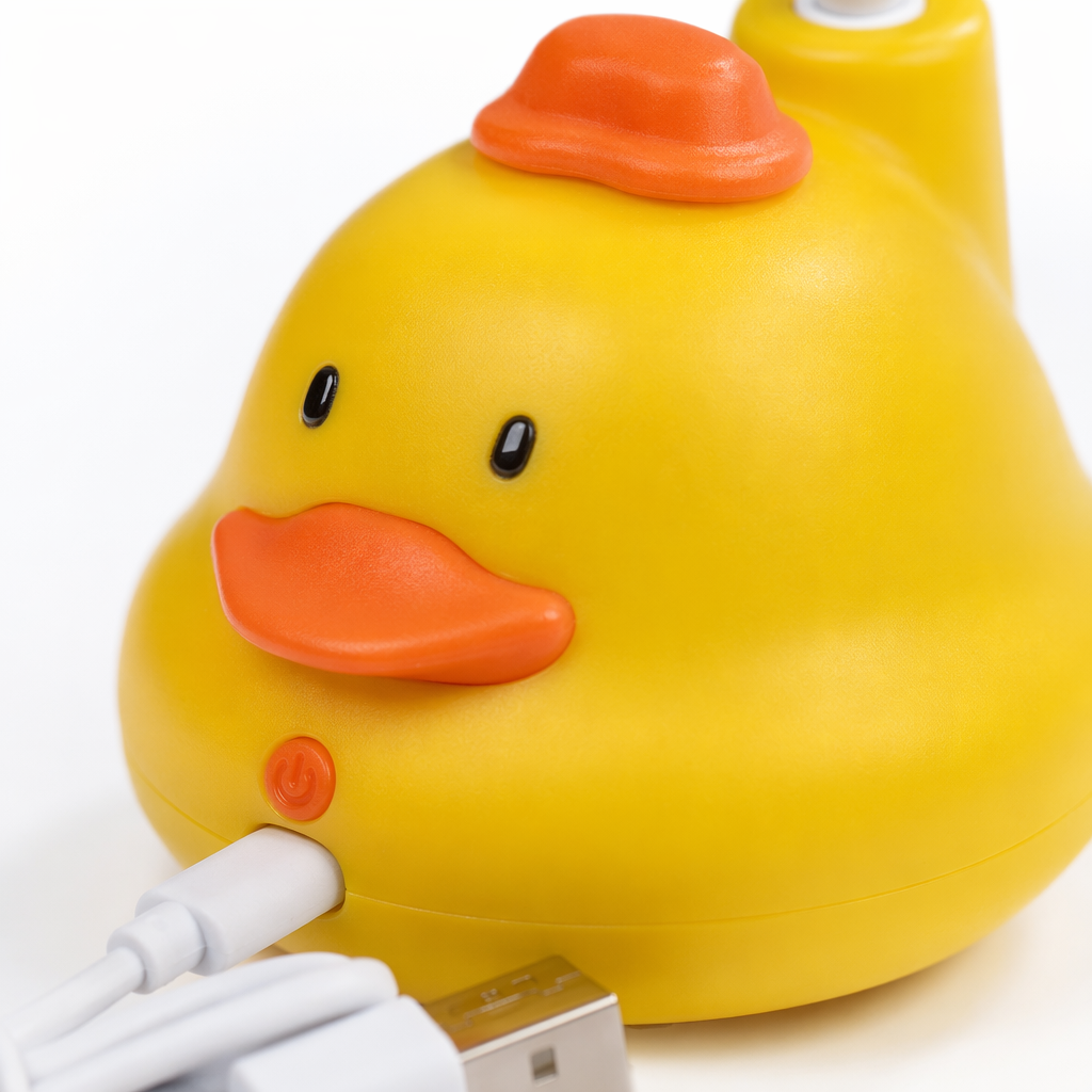 The yellow duck-shaped cute and adorable electric intelligent cat toy is both fun and educational Application Scenario