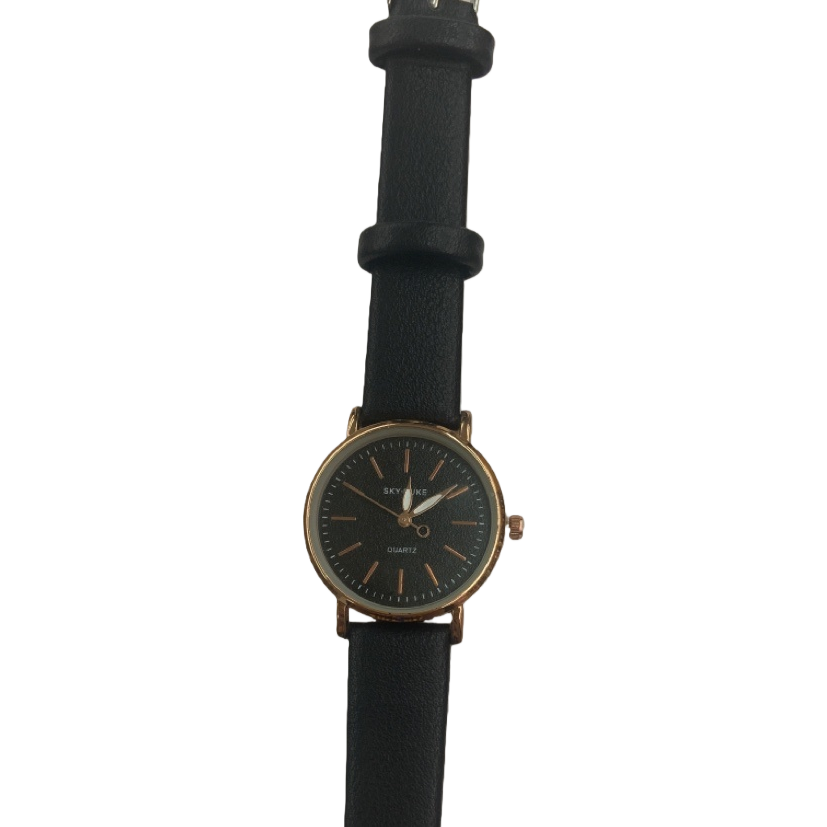 Fashionable and simple quartz electronic watch for clothing accessories Application Scenario