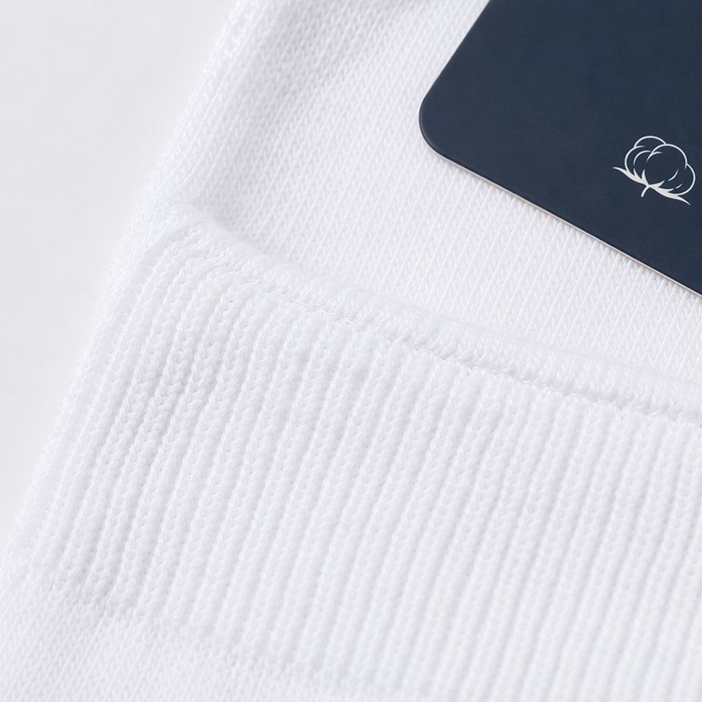 Pure cotton white mid-calf socks for both men and women are basic, versatile, comfortable and breathable Application Scenario