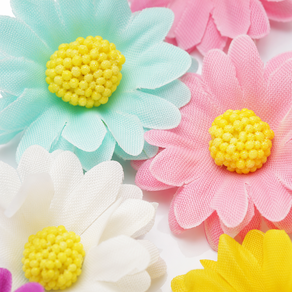 Colorful daisies, decorative flowers, artificial dried flowers, home ornaments, wedding decorations Application Scenario
