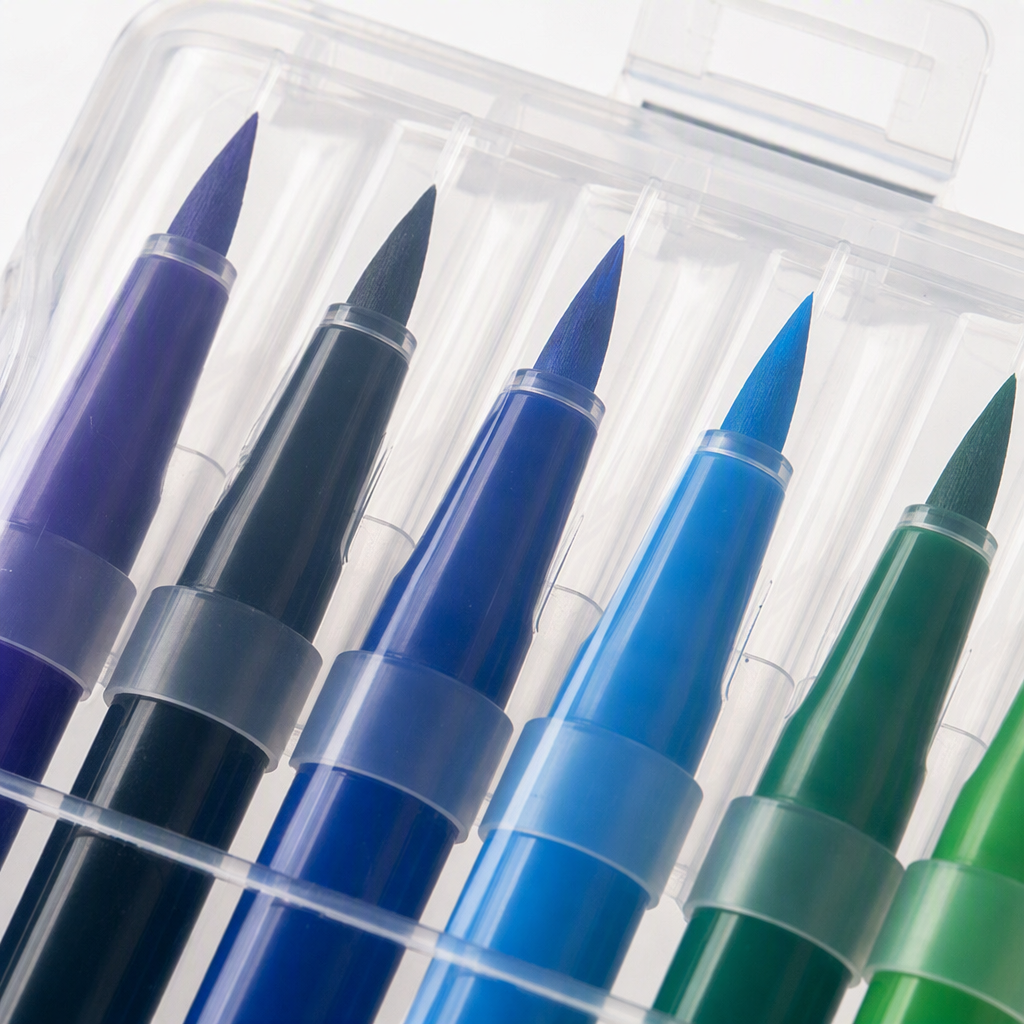 Colorful watercolor pen plastic storage box, student painting supplies, creative colored pen set, portable colored pen case Application Scenario