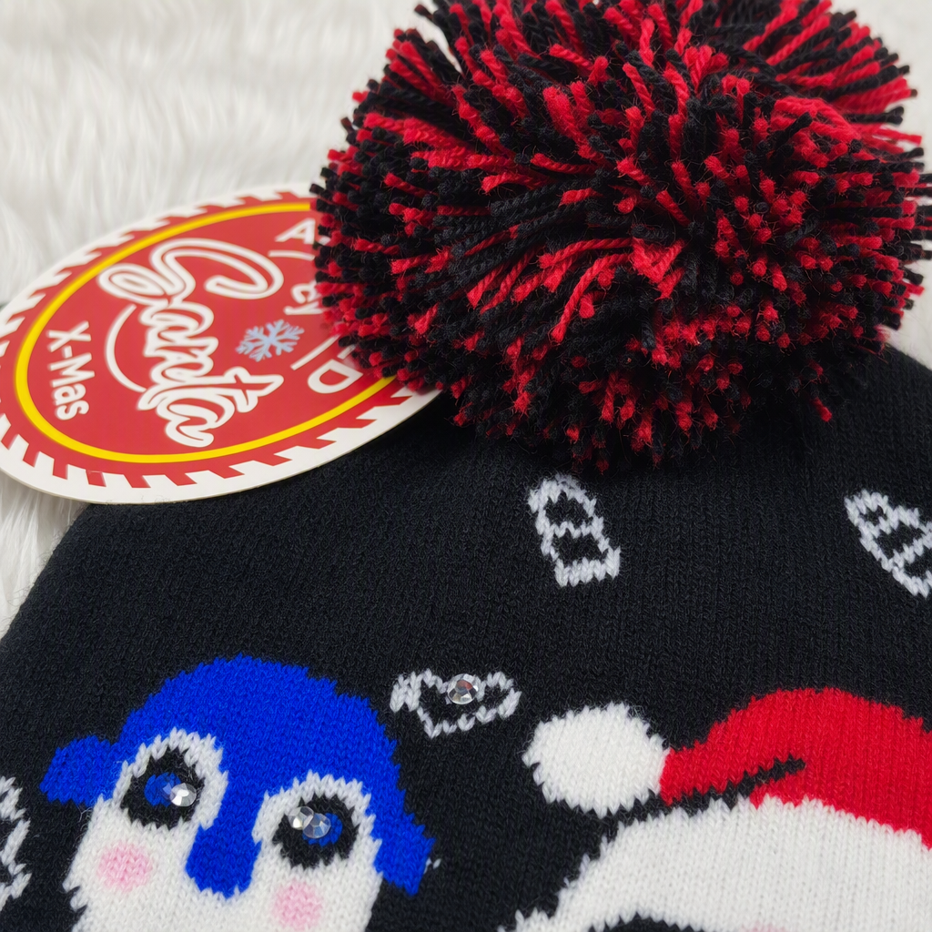 The illuminated Christmas hat, fashionable knitted hat, warm and versatile, autumn and winter casual hats for both women and men, headscarves, and trendy hats come in a variety of styles Item Picture