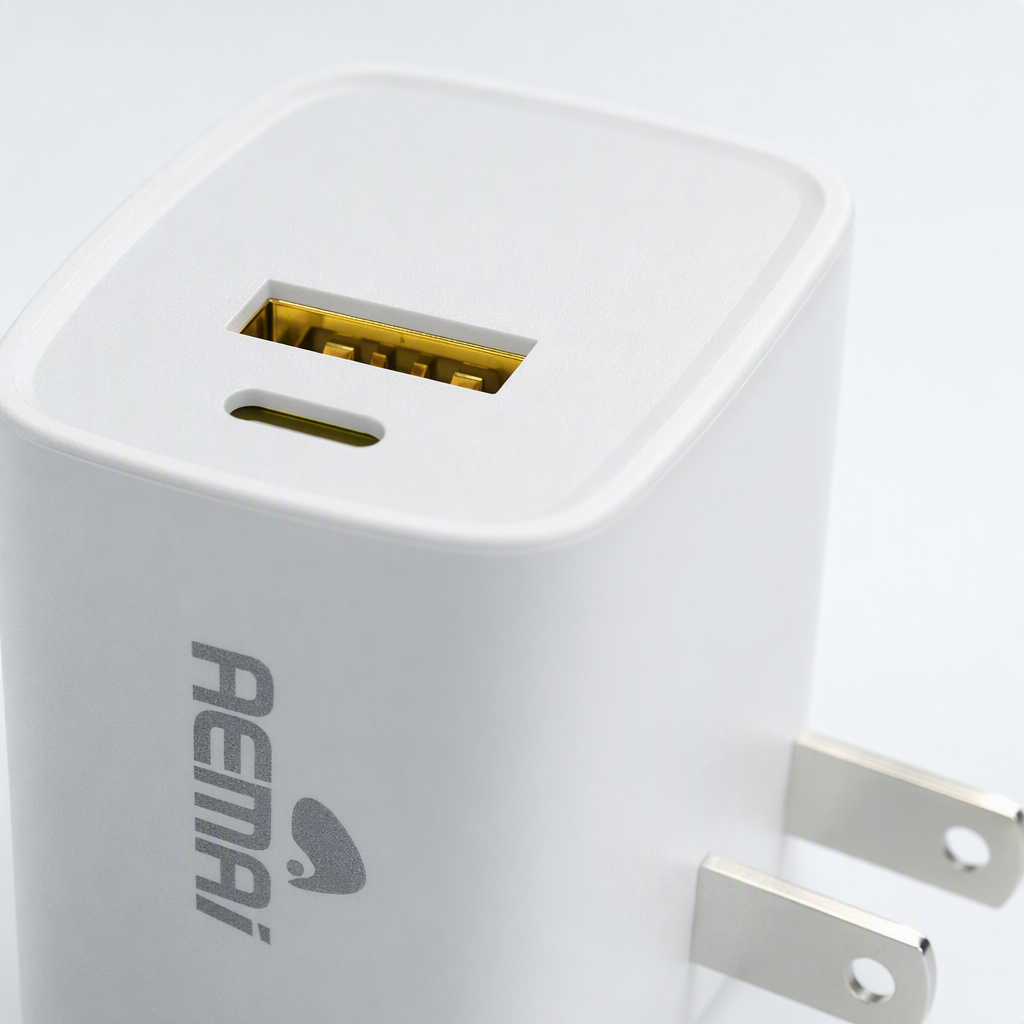The white charger packaging box is a portable storage box suitable for mobile phone and tablet accessories. It features a simple design Application Scenario