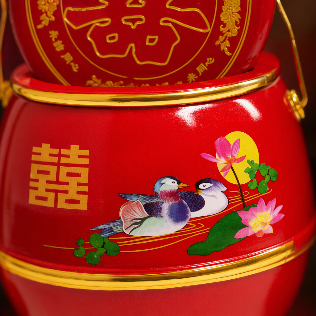 Red festive gift box Double Happiness porcelain Jar set, high-end, elegant, festive and auspicious decoration for festival gifts Application Scenario