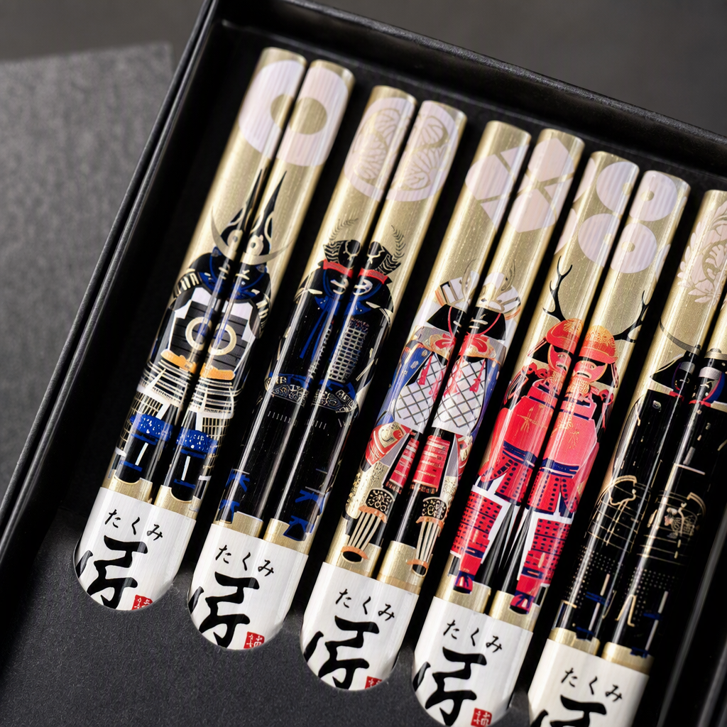 Black gift box with Japanese samurai patterns, bamboo chopsticks set, tableware, home creative gift set Application Scenario