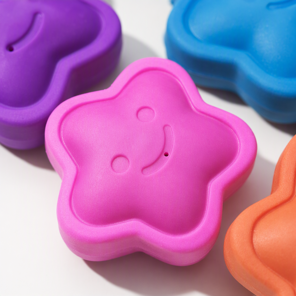 Colorful star-shaped pet teething toys, durable teething pet supplies, dog teething toys, pet toys Application Scenario