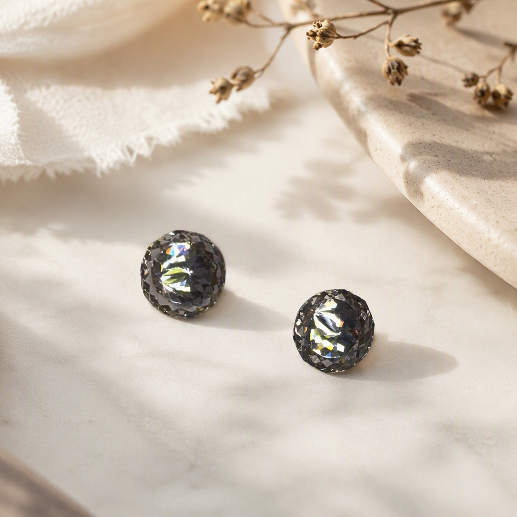 Handmade DIY jewelry accessories: Two cut crystal beads, shining crystal bead jewelry ingredients details Picture