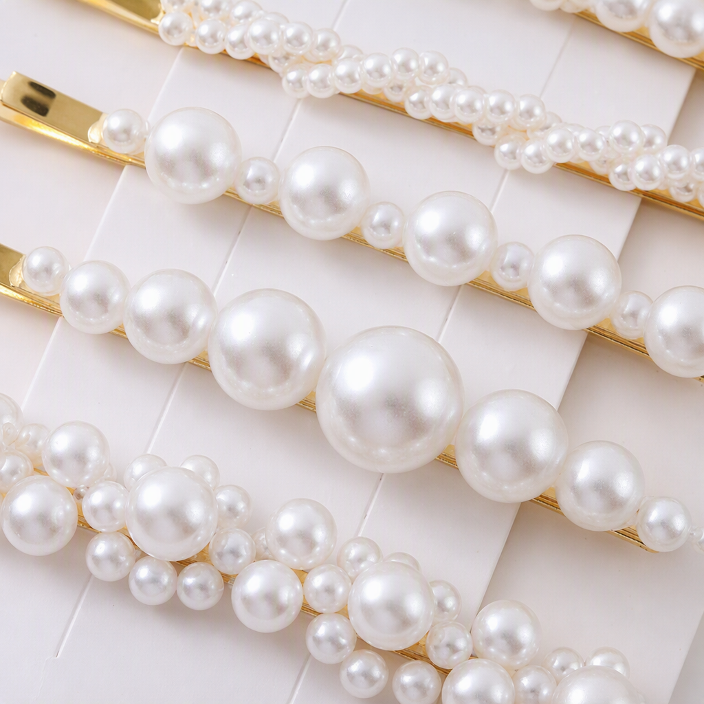 White card-decorated pearl hair clips, simple and elegant hair accessories, headwear, hair accessories, hair clips and other versatile accessories Application Scenario