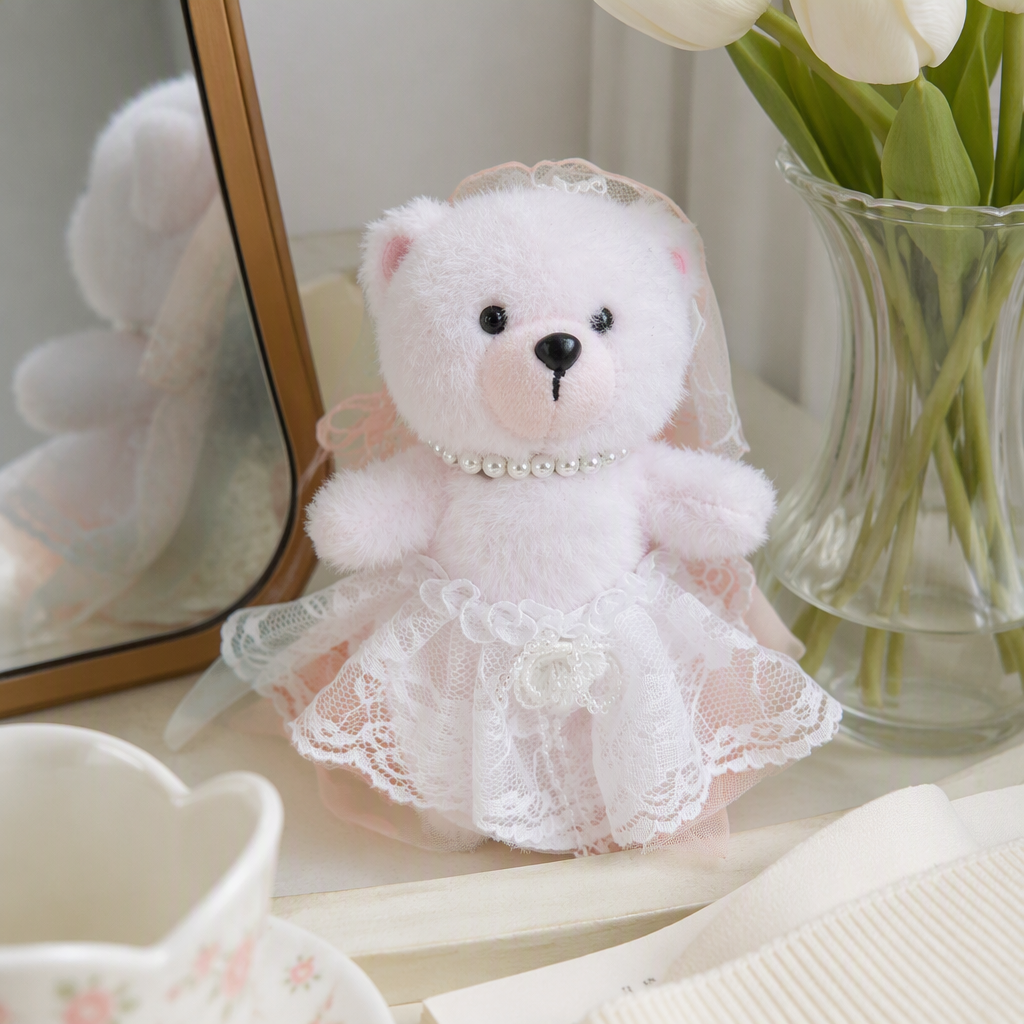 Cute white wedding bear plush dolls, wedding fabric ornaments, couple gifts, birthday and festival presents details Picture