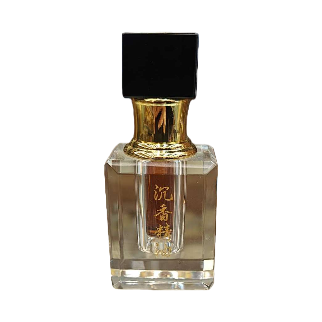 Agarwood essential oil in a transparent crystal bottle, indoor fragrance, natural relaxing spice, 50ml Item Picture