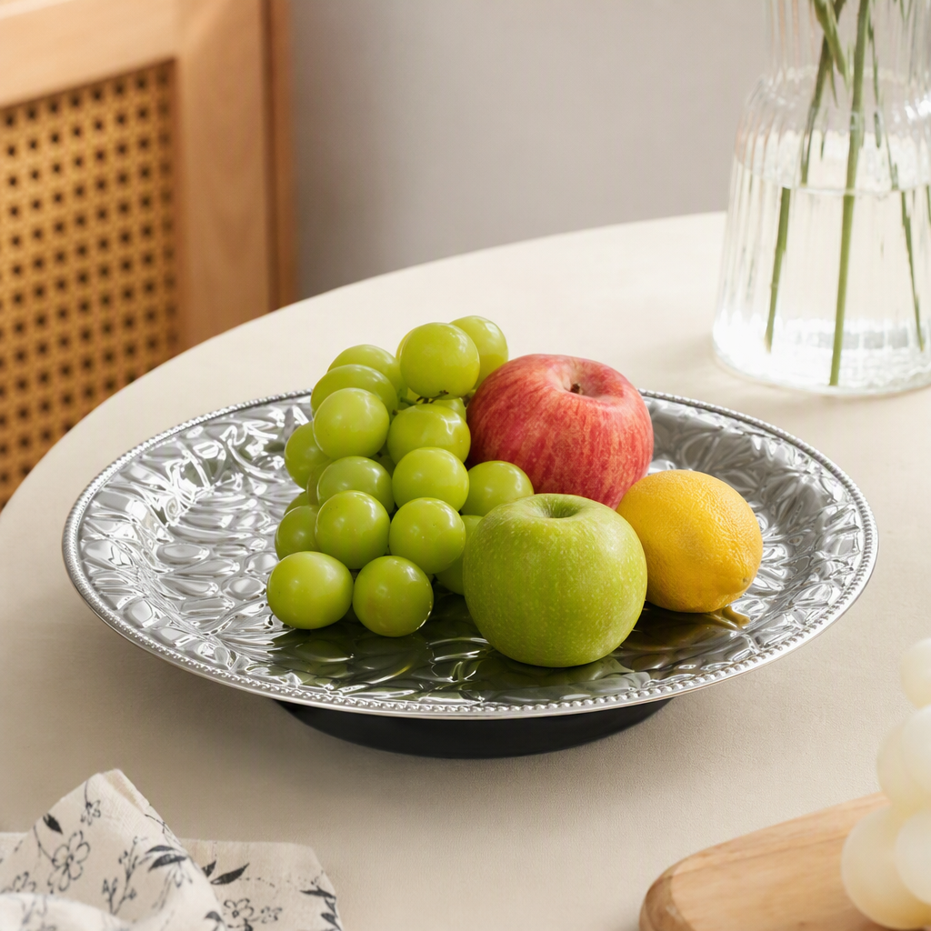 High-end silver embossed fruit and leaf pattern plate, creative tableware, home Western dining plate, decorative plate, art piece, gift to be given away details Picture