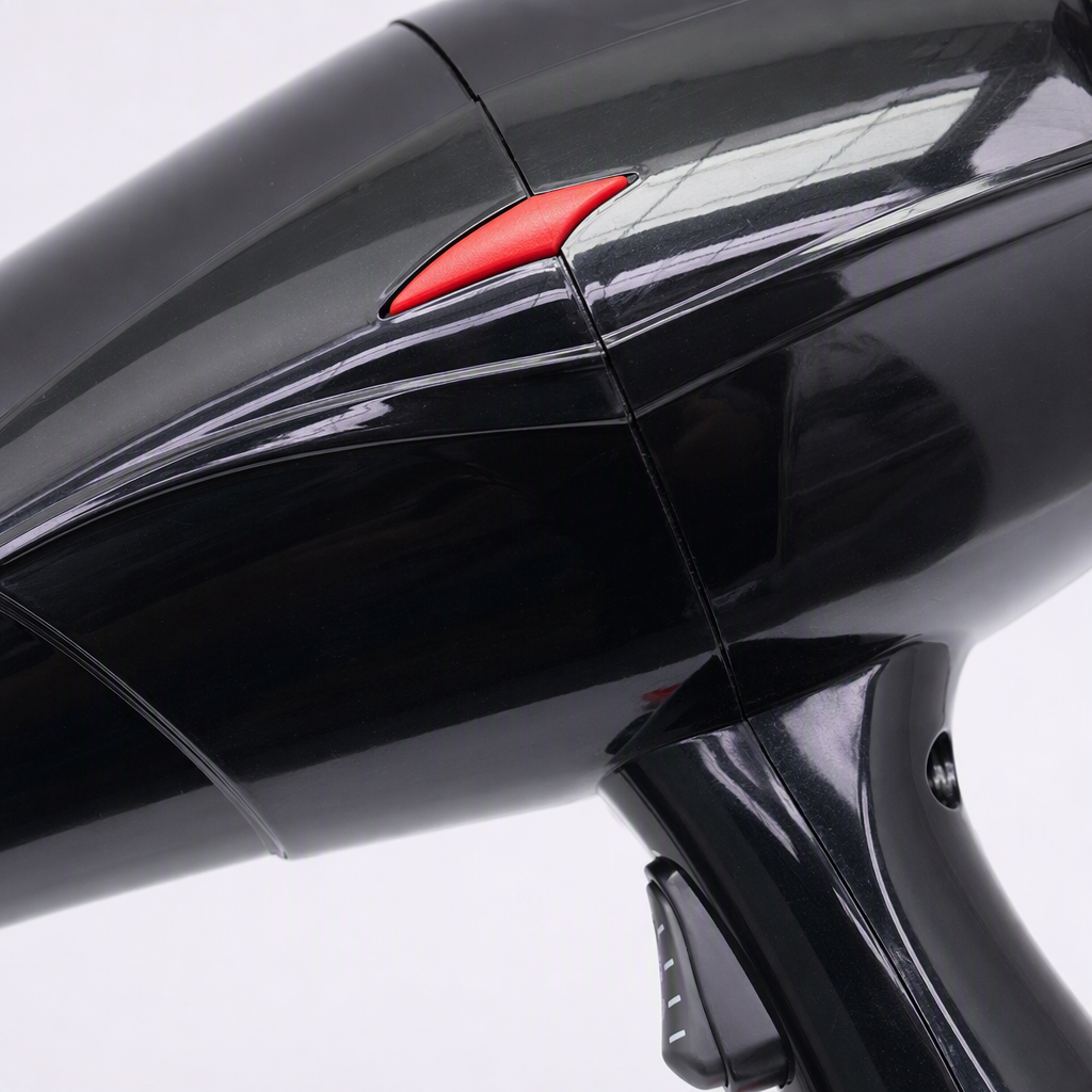 Multi-functional household hair dryer, quick hair drying, silent negative ion hair care, portable comb hair dryer Application Scenario