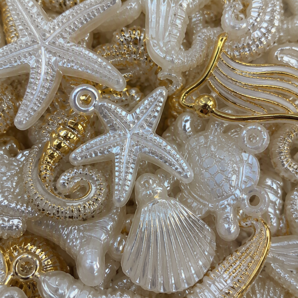 White Marine animal shell and pearl decorations, starfish, seahorse and turtle handcrafted ornaments, creative home decorations Application Scenario