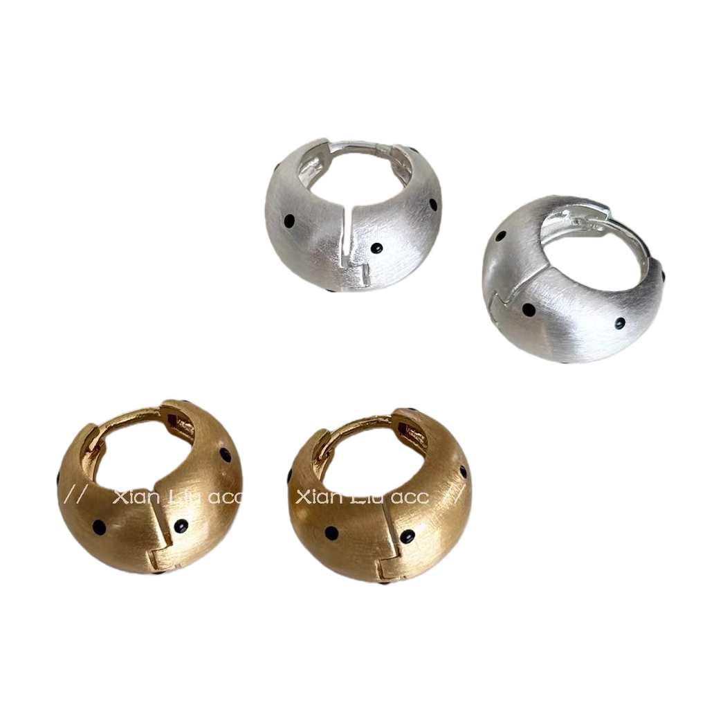 Fashionable gold and silver ring earrings with a matte texture and black spots, trendy earrings, simple and versatile accessories for women Item Picture