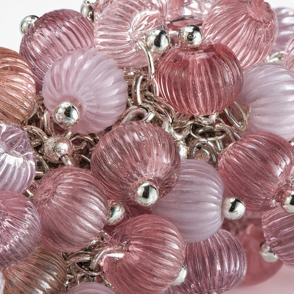 Fashionable pink beaded ear studs, simple and versatile, elegant earrings, women's ear studs, earrings, gifts for girls Application Scenario