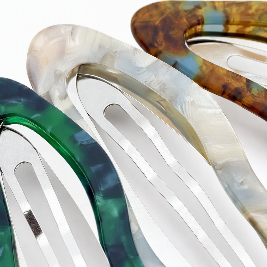 Colorful marble-patterned hair clips, fashionable and versatile hair accessories, hairstyle decoration, hair accessories, simple and elegant hair clips Application Scenario