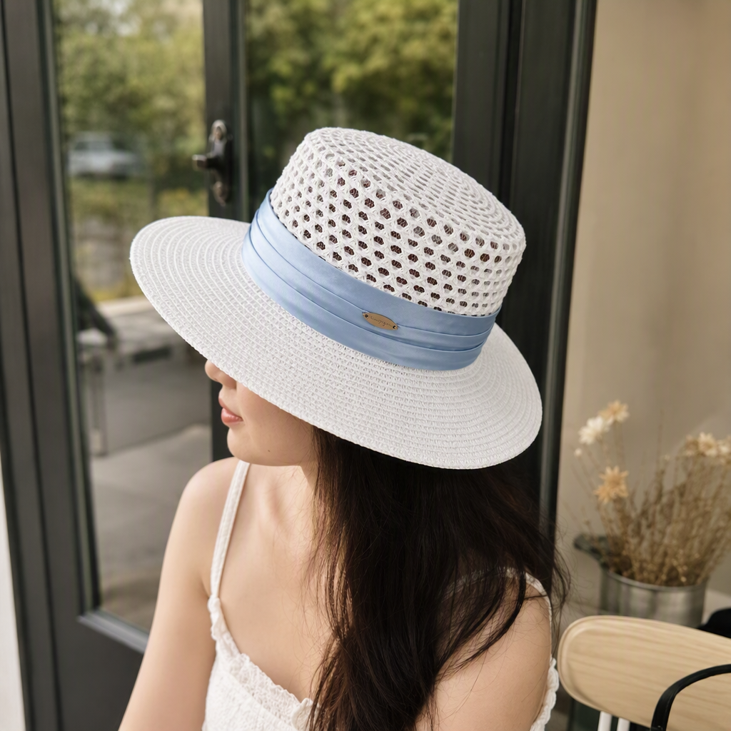 Ethnic-style hand-embroidered headscarves, colorful silk shawls, sun-protective hats and accessories are essential for summer details Picture