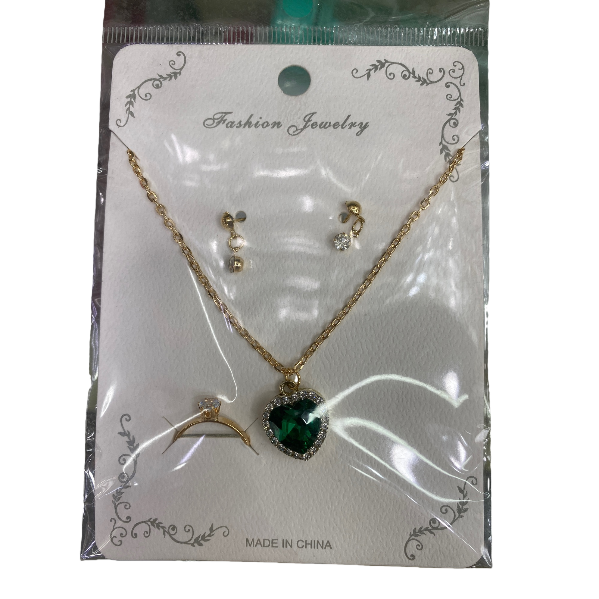 A fashionable and versatile couple gift jewelry set featuring a golden necklace with a green heart-shaped pendant and stud ring Item Picture