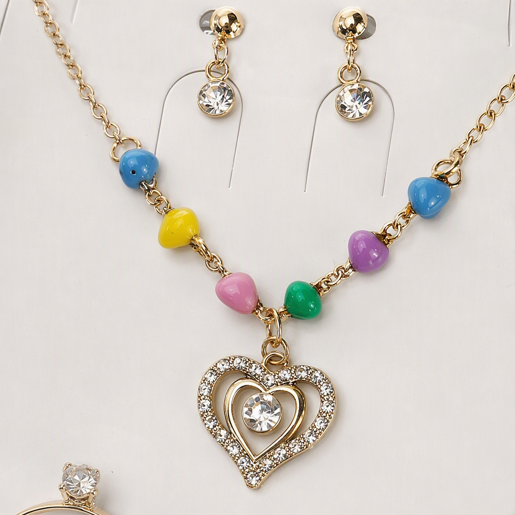 Colorful heart-shaped jewelry set, necklace, bracelet, earrings, ring, trendy and versatile couple style gift box set Application Scenario