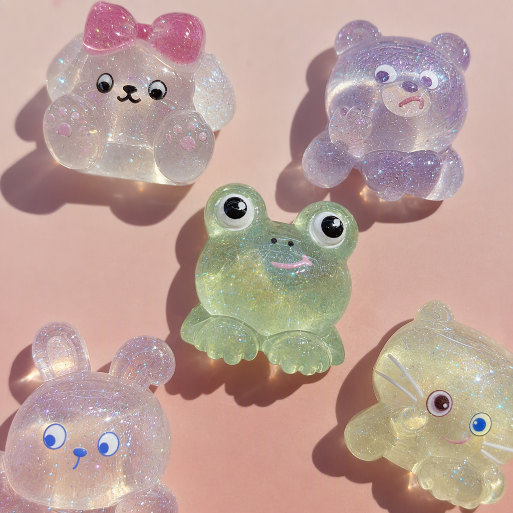 Cute cartoon animal-shaped pink card hair clips, children's and girls' hair accessories, hair clips, headwear accessories Application Scenario