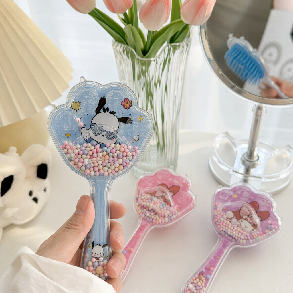Fun cartoon-shaped colorful comb, children's cute hair comb, portable hair accessory organizing tool details Picture
