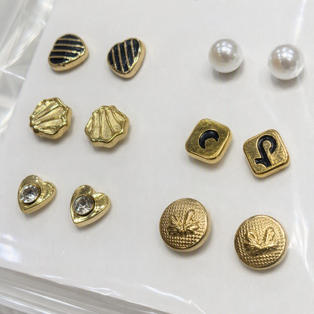 White card-mounted fashionable stud earrings set, simple and elegant, versatile earrings set gift box style Application Scenario